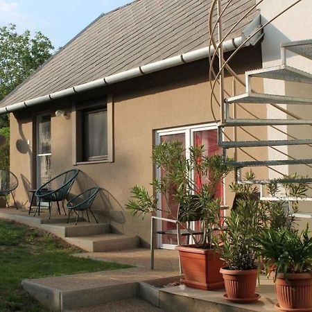 Apartments In Balatongyoeroek 34590 외부 사진